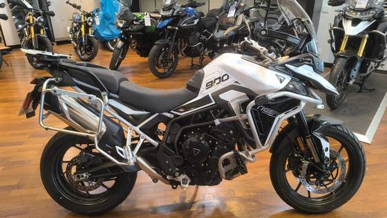 TRIUMPH TIGER 900 GT 